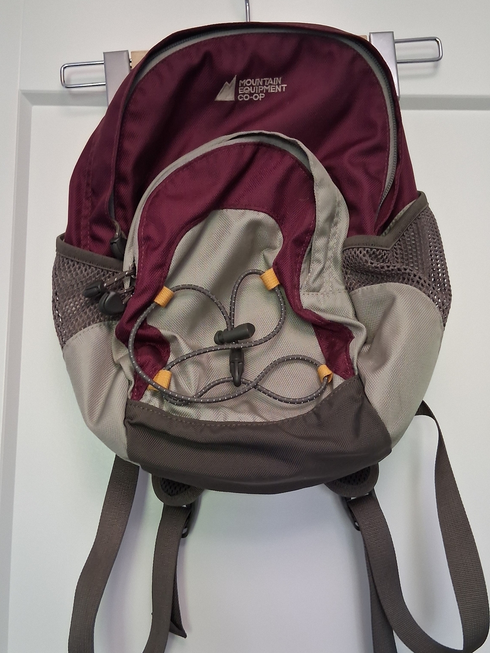 MEC Kids Backpack Daypack In Purple Mountain Equipment Co-Op